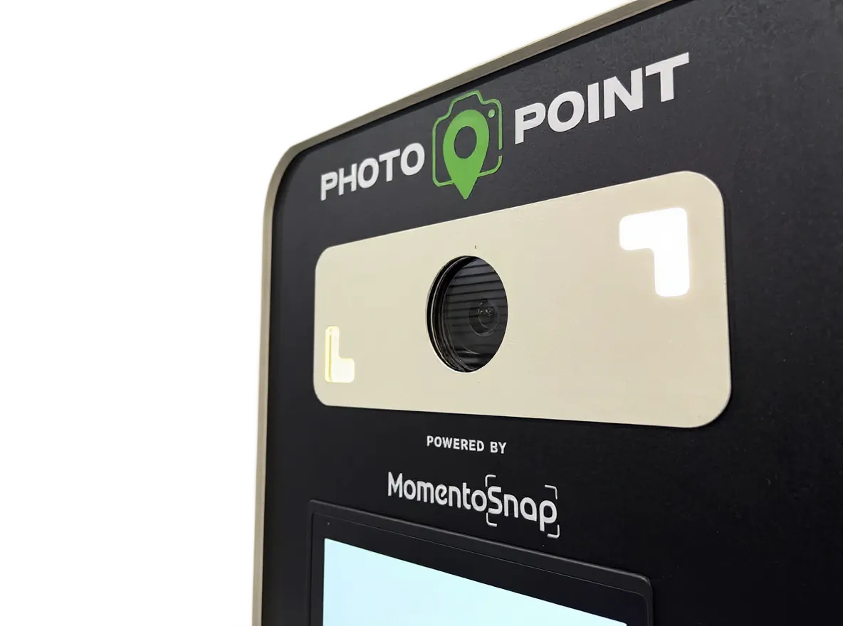 MomentoSnap Outdoor Photo Booth